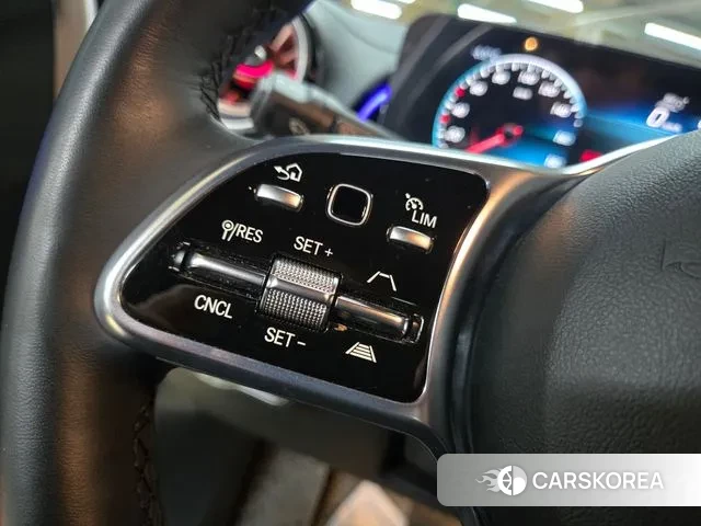 Mercedes-Benz EQB X243 id 3517735 из Кореи 8