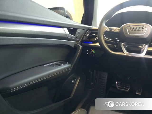 Audi Q5L id 4297842 из Китая 8