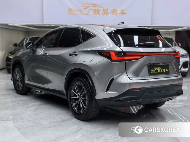 Lexus NX id 4277479 из Китая 8
