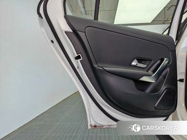 Mercedes-Benz Class A id 4209215 из Китая 8