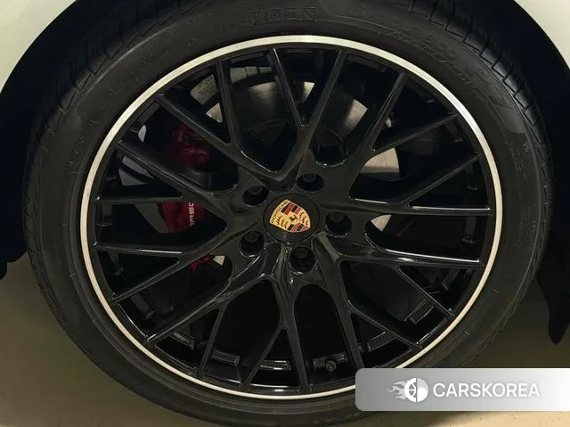 Porsche Panamera (971) id 3732916 из Кореи 8