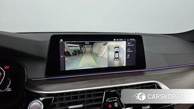 BMW 5 Series (G30) id 2990808 из Кореи 8