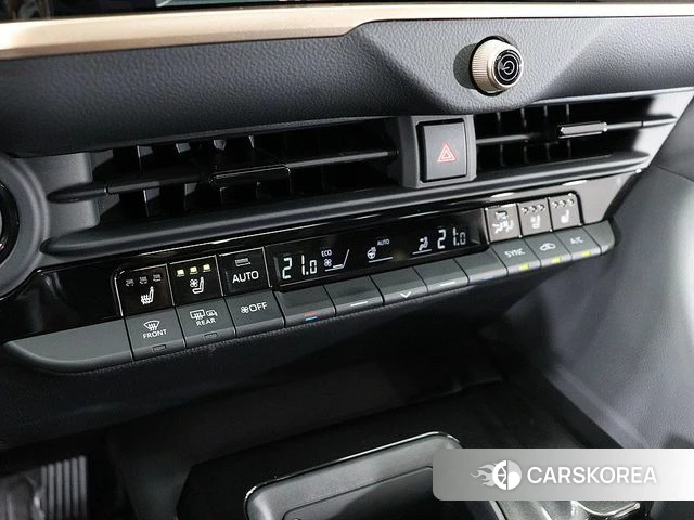 Toyota Crown Crossover id 4617430 из Кореи 8