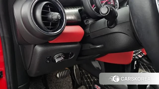 Mini Cooper S id 3469580 из Кореи 8