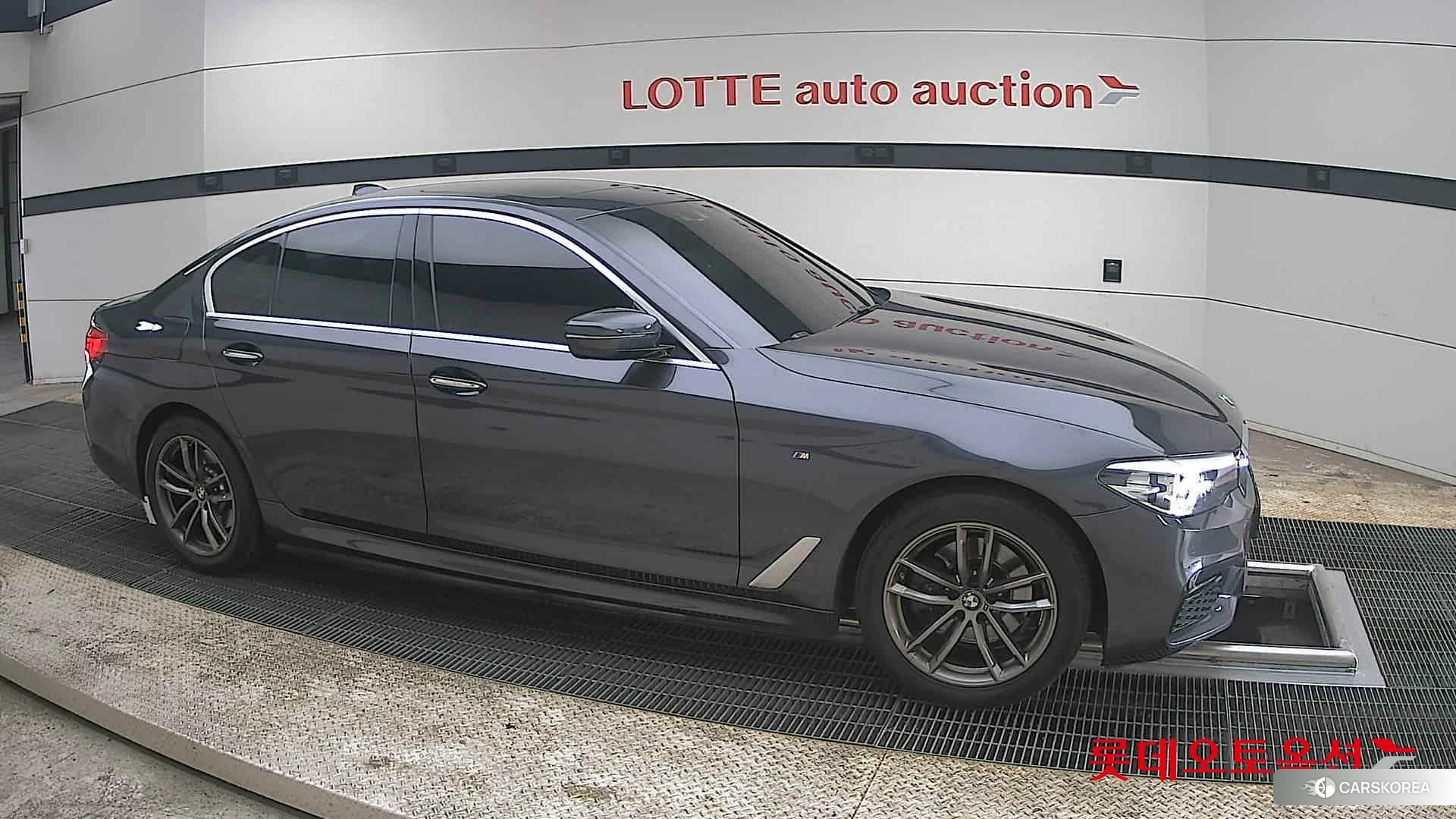 BMW  520d id 3875656 из Кореи 8