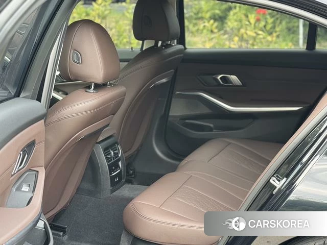 BMW 3 series id 4265476 из Китая 8