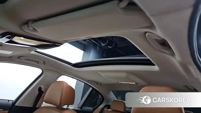 BMW 5 Series (G30) id 3482917 из Кореи 8