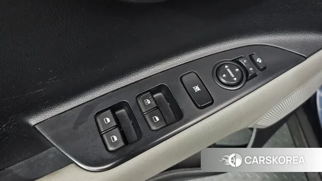 Kia Stonic id 3050775 из Кореи 8