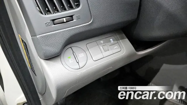 Hyundai The New Grand Starex id 2488774 из Кореи 8