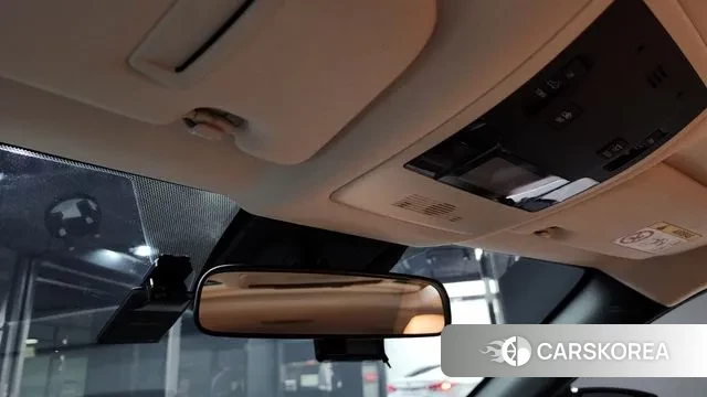 Lexus UX250h id 3478908 из Кореи 8