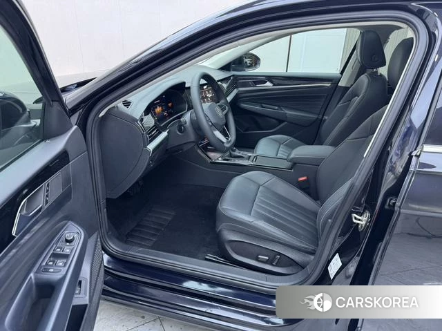 Volkswagen Passat id 4336004 из Китая 8