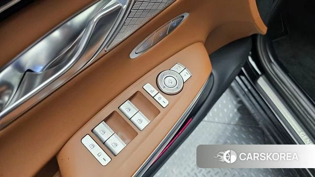 Genesis GV70 id 4267267 из Кореи 8