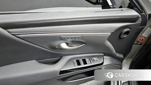 Lexus ES300h 7th generation id 3851297 из Кореи 8