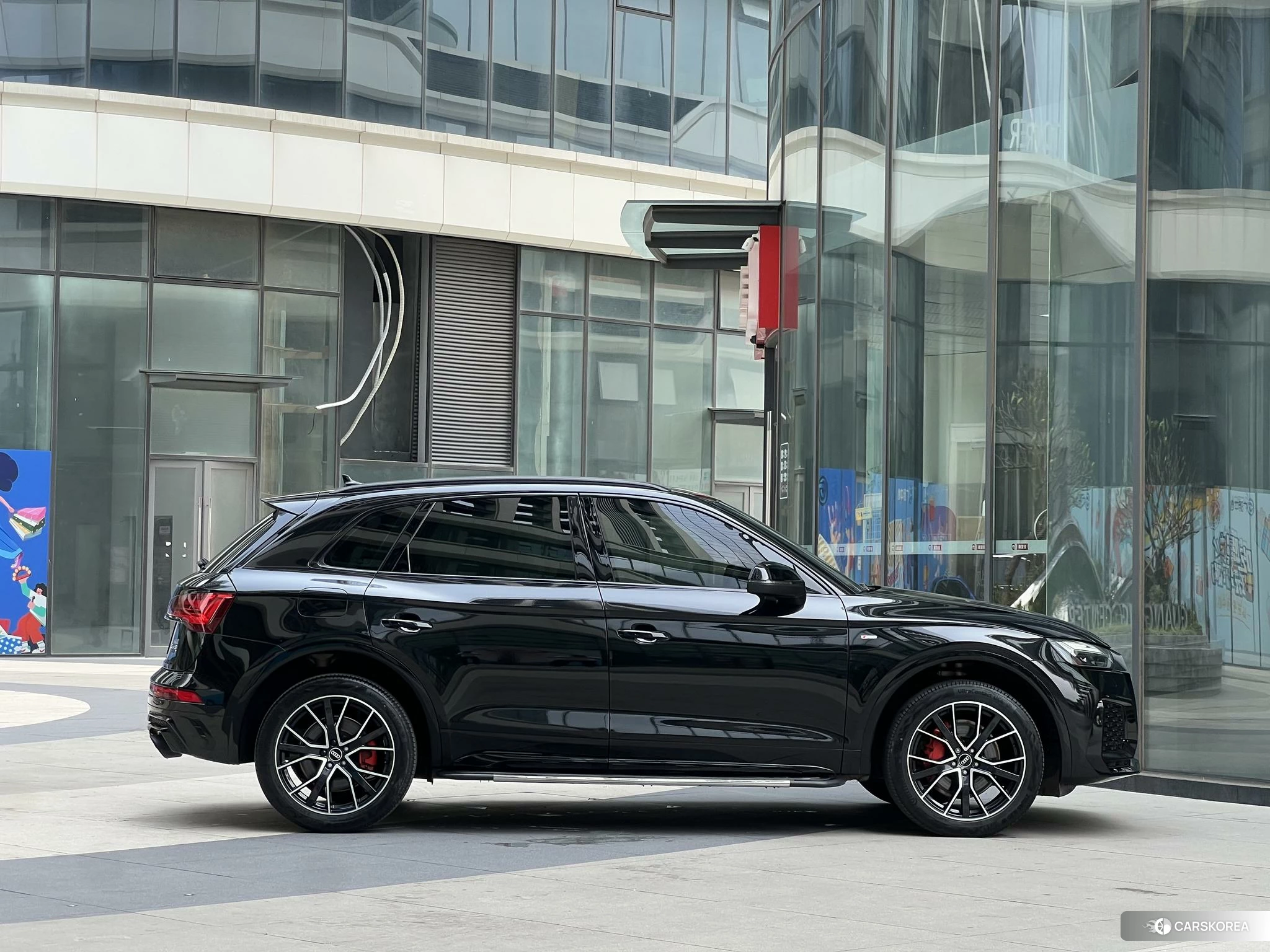 Audi Q5L id 4455099 из Китая 8