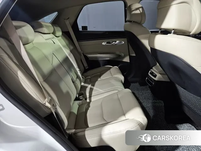 Genesis GV70 id 2964529 из Кореи 8