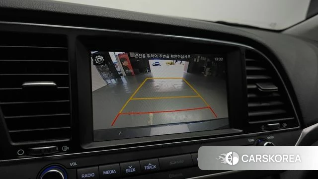 Hyundai Avante AD id 3829361 из Кореи 8