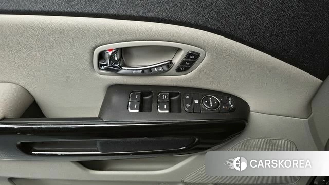 Kia The New Carnival id 3808284 из Кореи 8