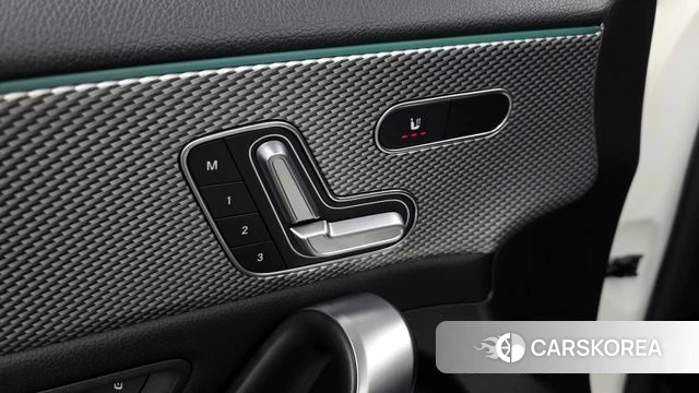 Mercedes-Benz A-Class W177 id 4294023 из Кореи 8
