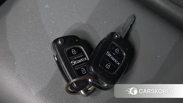 Hyundai The New Grand Starex id 3330723 из Кореи 8