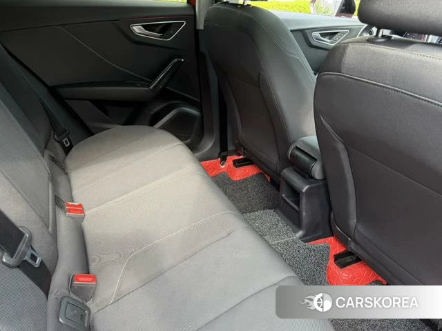 Audi Q2L id 4297464 из Китая 8