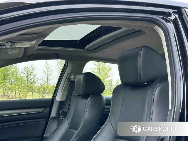 Honda Accord id 4221817 из Китая 8