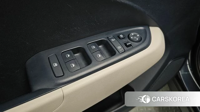 Hyundai Venue id 4250787 из Кореи 8