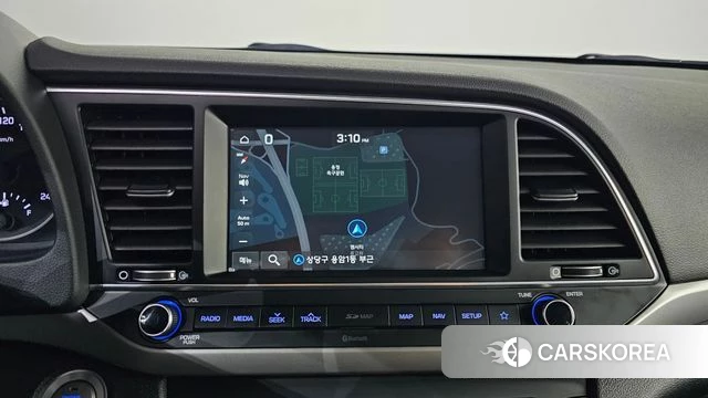 Hyundai Avante AD id 3880253 из Кореи 8