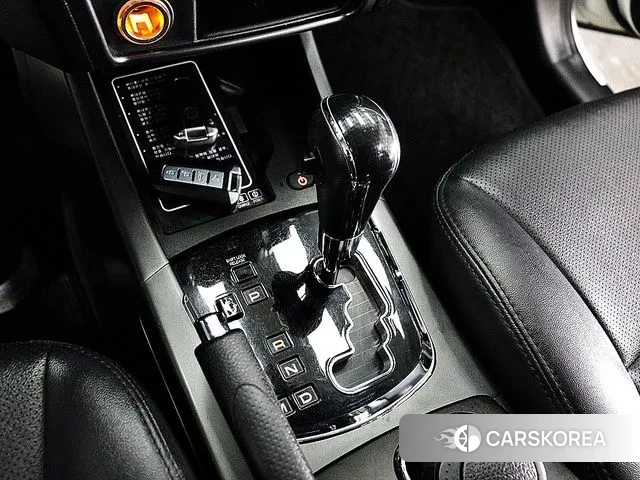 Ssangyong New Style Korando C id 3602418 из Кореи 8