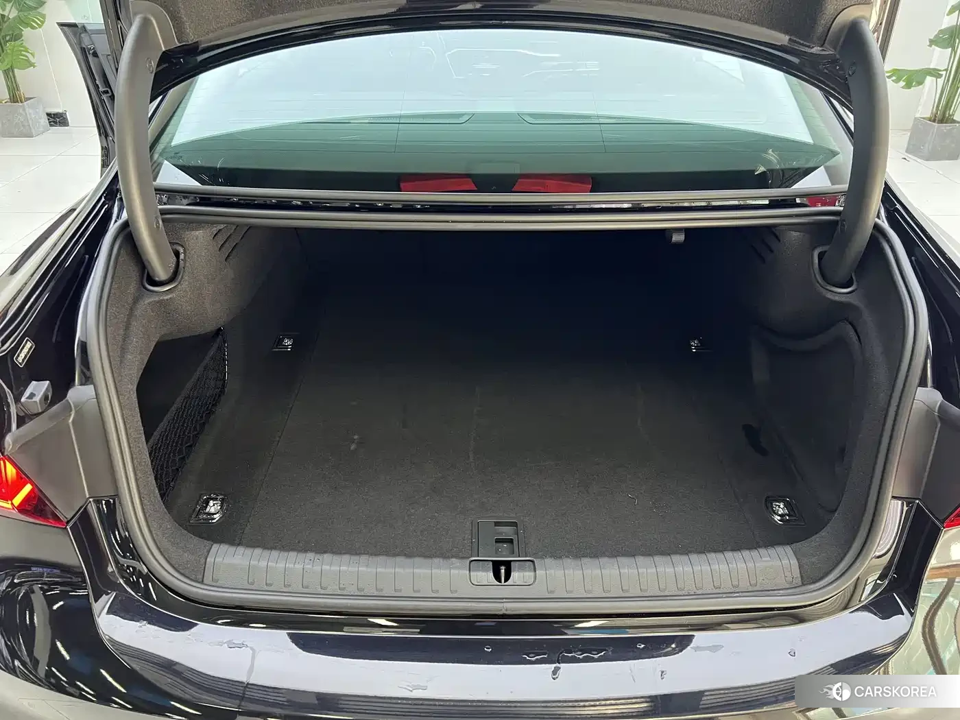 Audi A7L id 4686213 из Китая 9