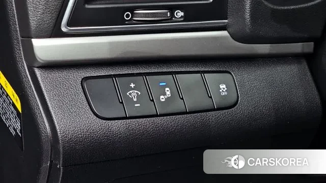 Hyundai Avante AD id 3019002 из Кореи 8