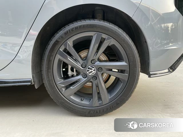 Volkswagen Golf id 4273761 из Китая 8