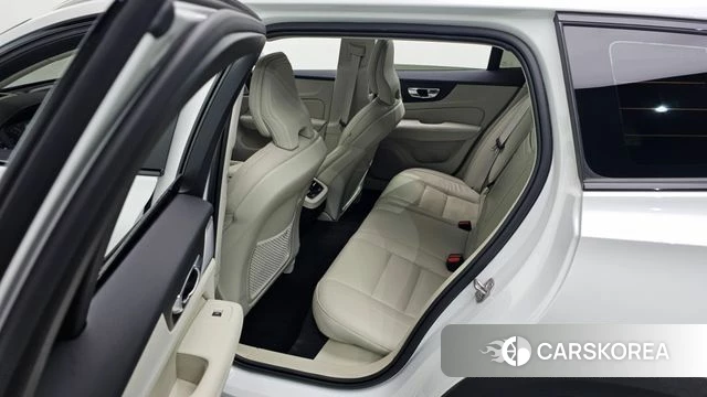 Volvo V60 Cross-Country 2nd Generation id 4507153 из Кореи 8