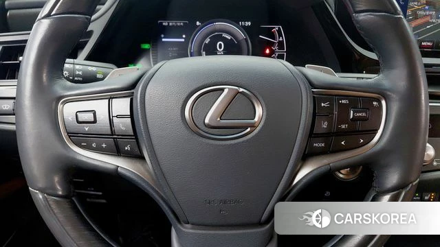 Lexus ES300h 7th generation id 3799138 из Кореи 8