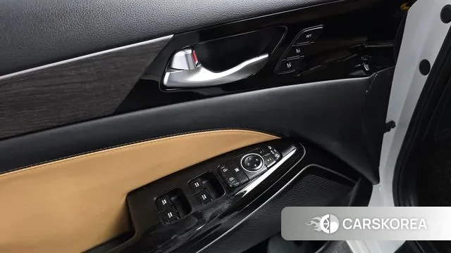 Kia K7 Premier Hybrid id 3778686 из Кореи 8