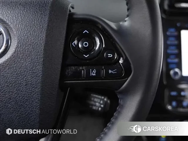 Toyota Prius 4th Generation id 3022757 из Кореи 8