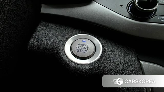 Hyundai Avante AD id 4508542 из Кореи 8