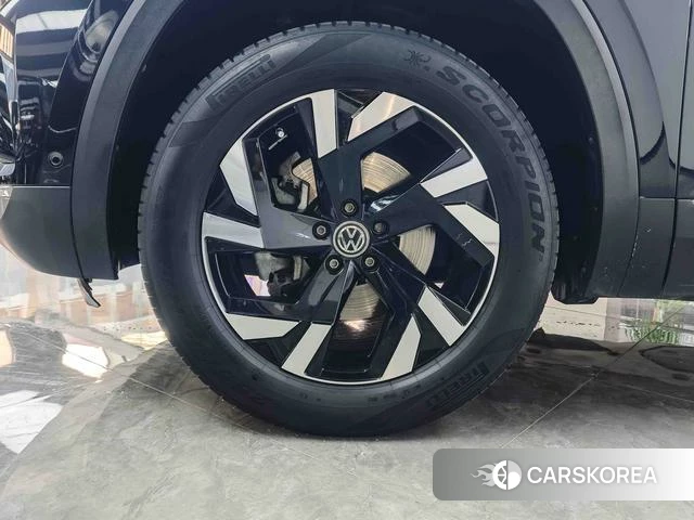 Volkswagen Tourang id 4306965 из Китая 8