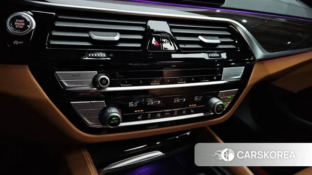 BMW 5 Series (G30) id 3282692 из Кореи 8