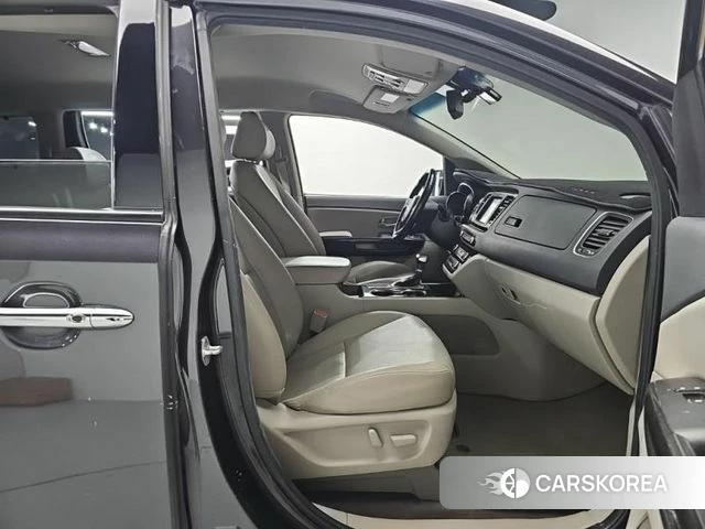 Kia The New Carnival id 3942985 из Кореи 8