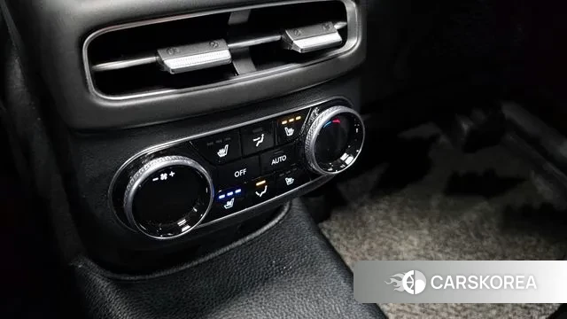 Genesis GV70 id 3394224 из Кореи 8