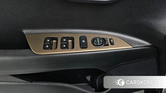 Kia Stonic id 4196966 из Кореи 8