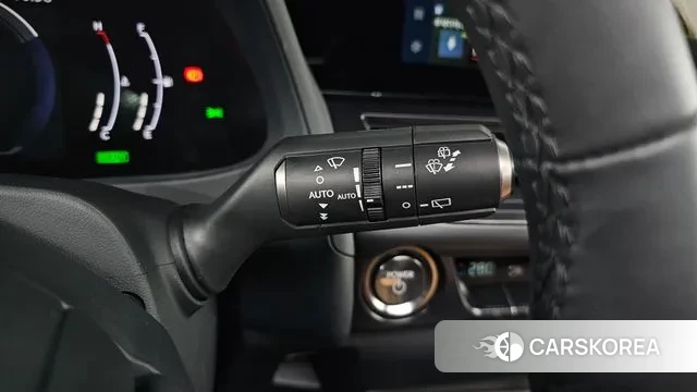 Lexus UX300h id 3731811 из Кореи 8