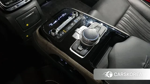 Genesis G90 id 3557654 из Кореи 8