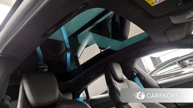 Porsche Taycan id 3674693 из Кореи 8