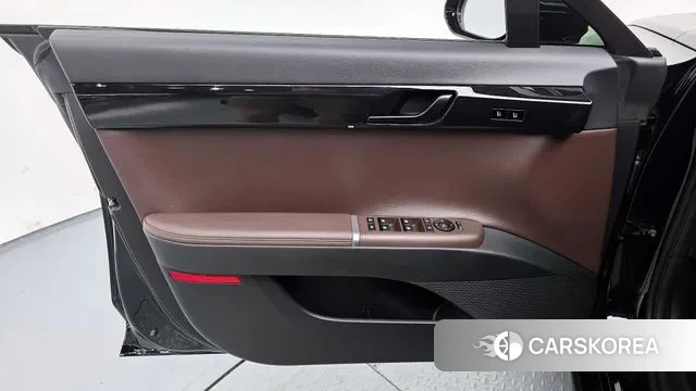 Hyundai Grandeur Hybrid (GN7) id 3110048 из Кореи 8