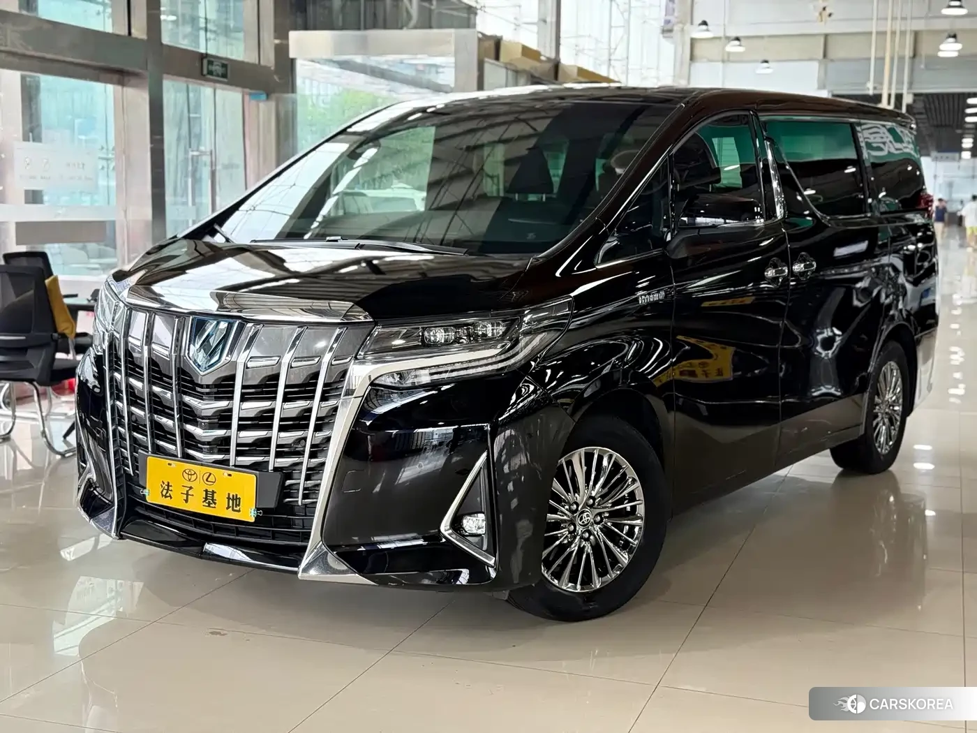 Toyota Elfa id 4622616 из Китая 8