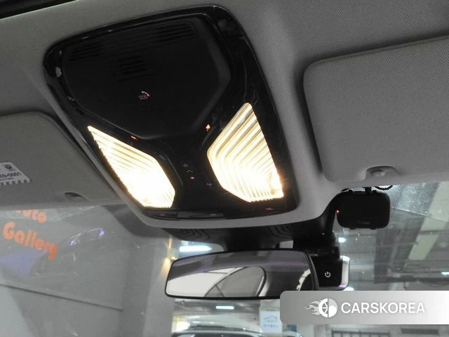 BMW 5 Series (G30) id 3942421 из Кореи 8