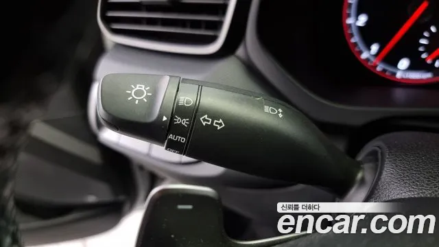 Hyundai Veloster (JS) id 2345758 из Кореи 8