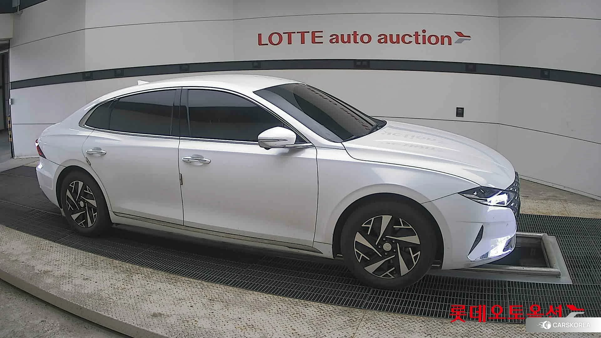 Hyundai Grandeur Hybrid id 4289317 из Кореи 8