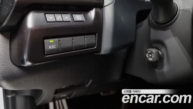 Lexus UX250h id 2837366 из Кореи 8